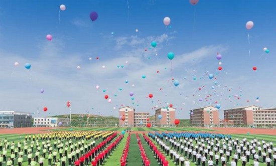 甘肃卫生职业学院寝室宿舍条件与学校食堂环境图片