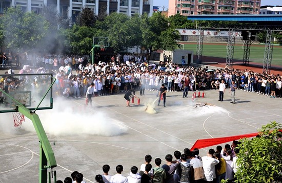 重庆市医药学校招生办电话及联系方式