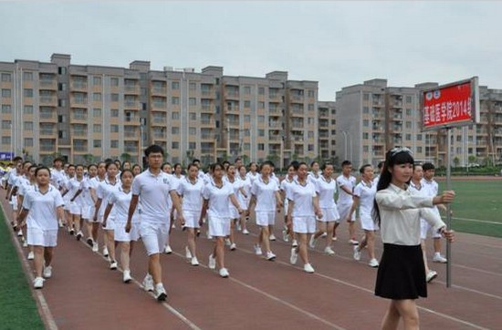 遵义医学院医学与科技学院招生老师QQ及电话